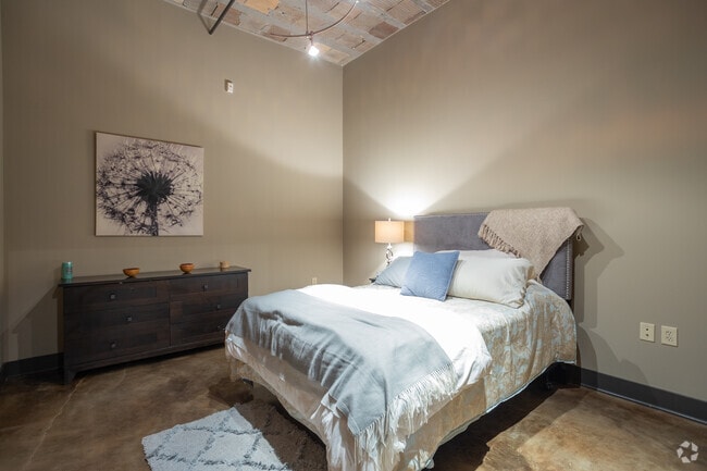 Artisan - Bedroom - Motor Wheel Lofts