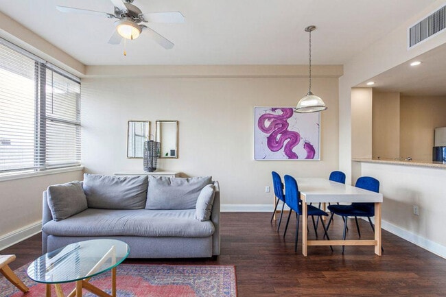 Photo - 925 Common St Unit ID1266925P