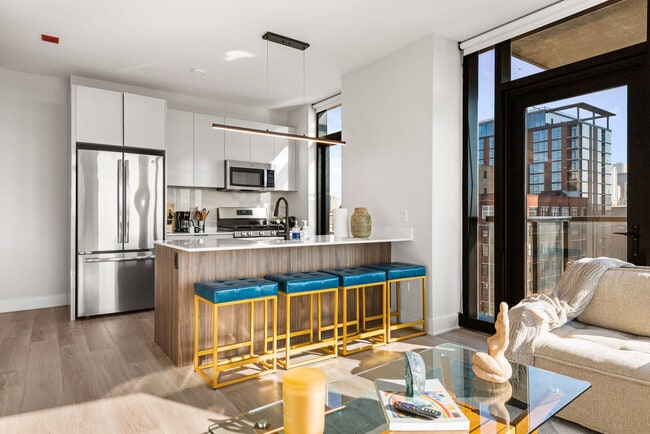 Photo - 1125 W Van Buren St Unit ID1029617P