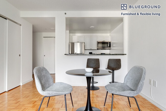 Photo - 520 W 48th St Unit FL6-ID2074