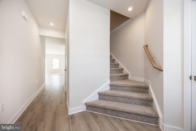 Photo - 265 Chase Dr