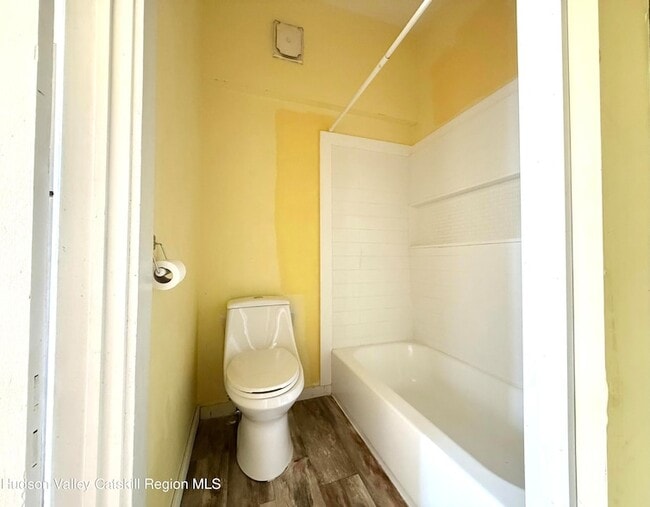 Photo - 110 Partition St Unit 3