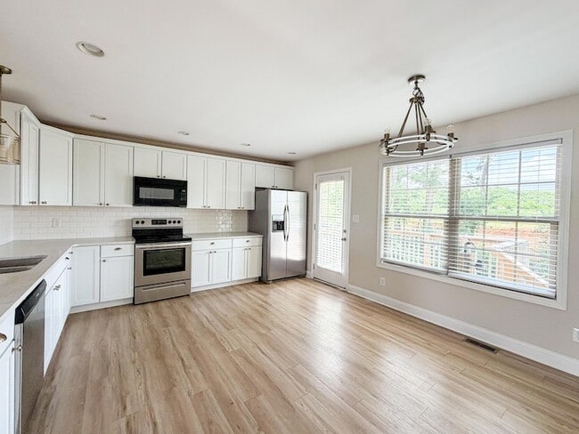 Photo - 1140 Orchard Dr
