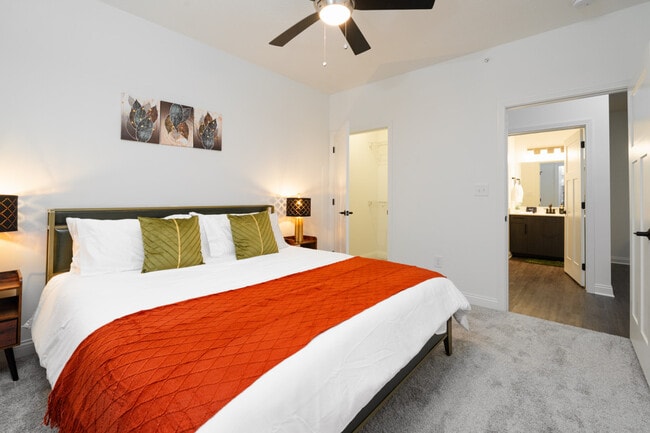 Photo - 5861 Royal Ln Unit ID1058526P