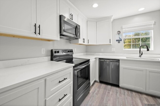 Photo - 32027 Pats Ln