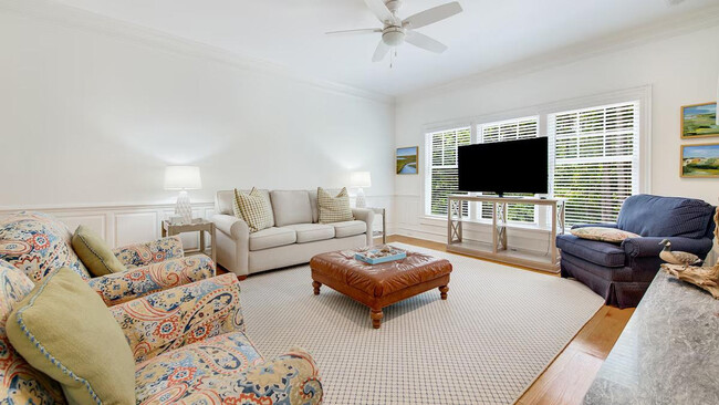 Photo - 546 Collins Meadow Dr Unit ID1253398P