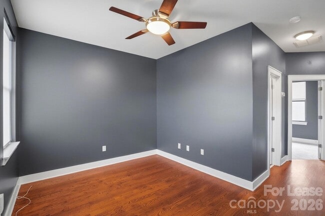 Photo - 440 N McDowell St