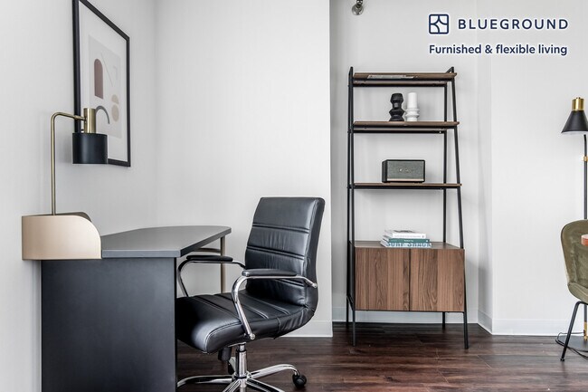 Photo - 445 E Ohio St Unit FL17-ID788