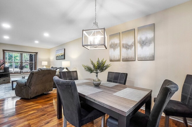 Photo - 2323 Woodview Ln Unit SI ID1285057P