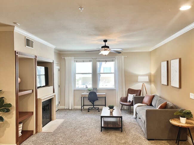 Building Photo - 11380 S Virginia St Unit SI FL2-ID1228259P