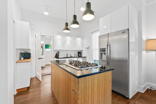 Photo - 17 Old Mission Ave Unit ID1281913P