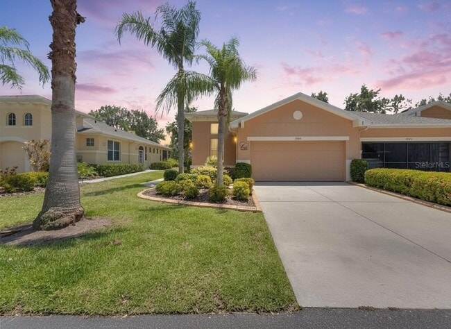 Building Photo - 2068 Sifield Greens Way