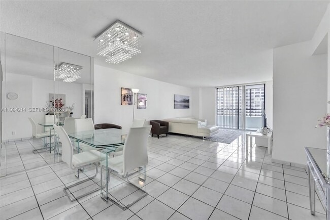 Photo - 2500 Parkview Dr Unit 1418