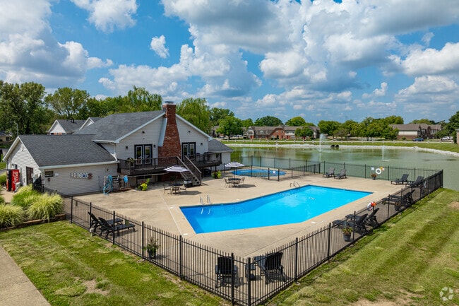 Castleton Manor Apartments - Castleton Manor Apartments