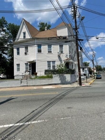 Building Photo - 329 Wagaraw Rd