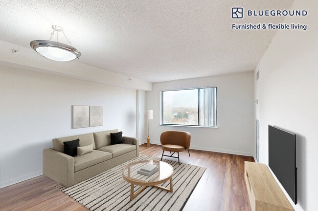 Building Photo - 2251 Pimmit Dr Unit SI FL12-ID5823A