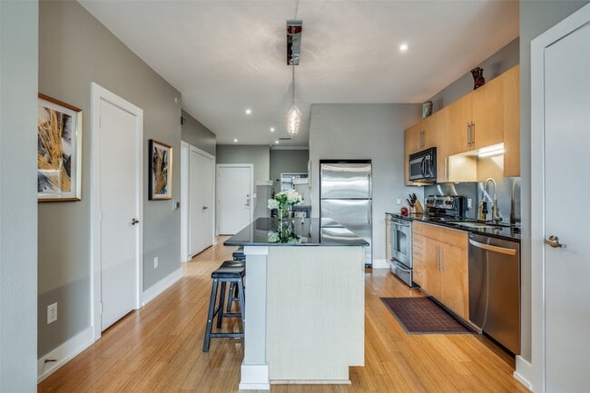 Photo - 4333 Gilbert Ave Unit 321