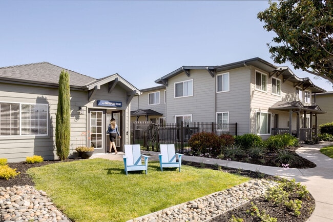 Photo - Chesapeake Point