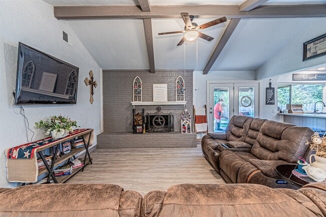 Photo - 2608 Nelwin Pl
