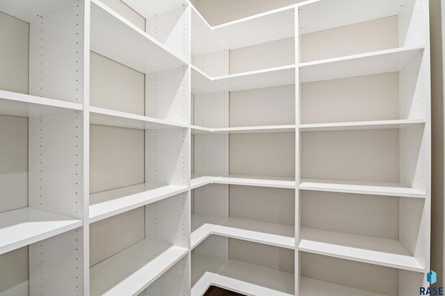 Photo - 1109 S Foss Ave