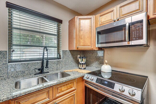 Photo - 2934 NW 66th St Unit SI ID1307107P
