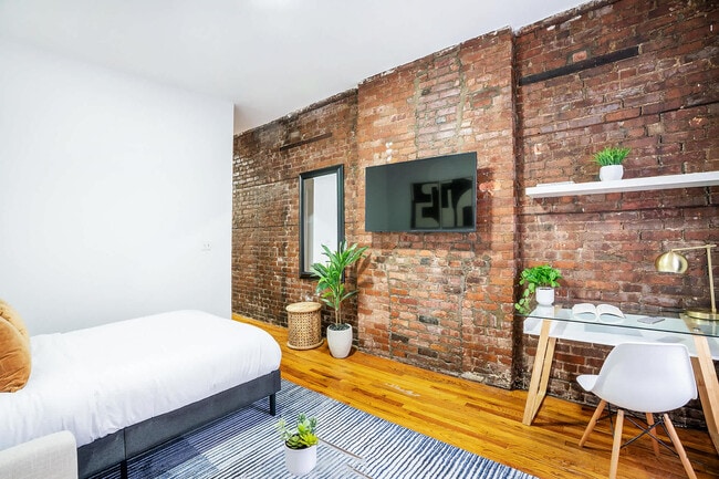 Photo - 240 E 26th St Unit FL2-ID1021877P