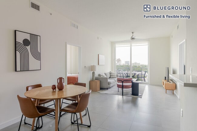 Photo - 729 NW 2nd St Unit FL8-ID161