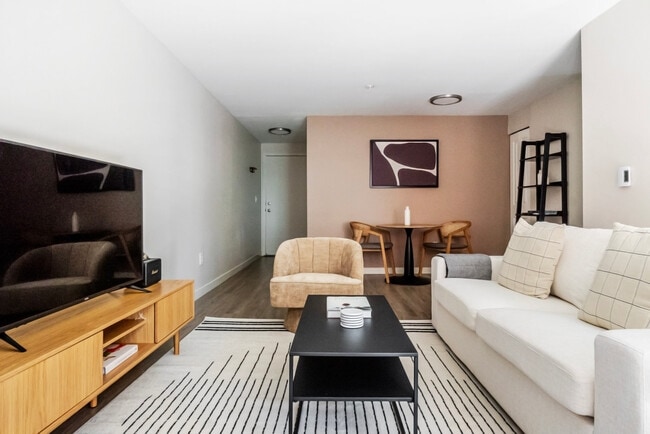 Photo - 526 Yale Ave N Unit FL2-ID992