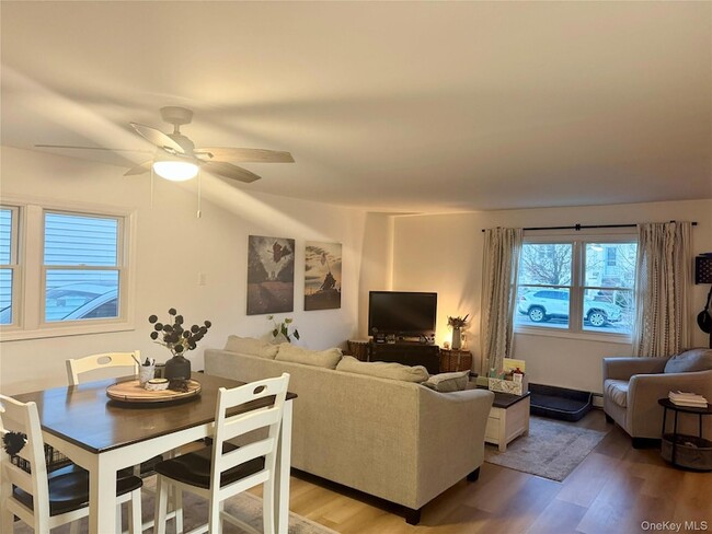 Photo - 542 E Pine St Unit Main