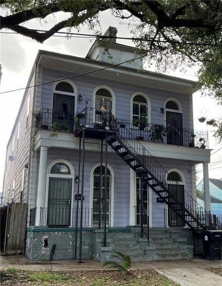 Building Photo - 1716 Bayou Rd Unit A