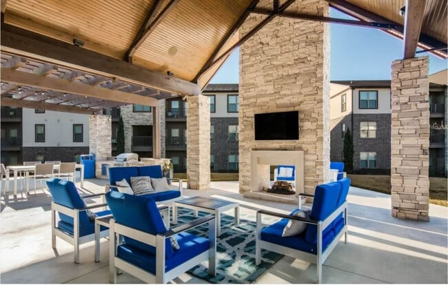 Photo - McKenzie Park Apartments
