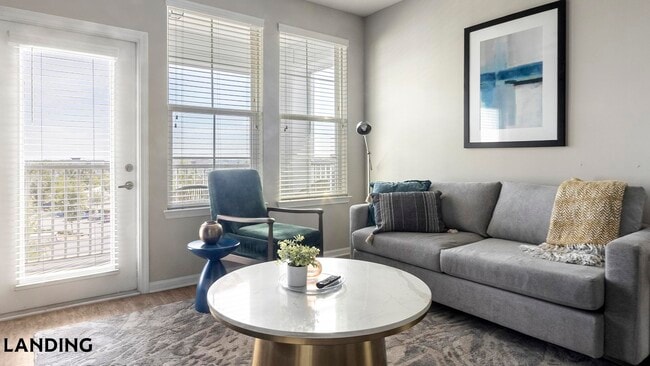 Building Photo - 2300 Tapestry Park Dr Unit 2380-412