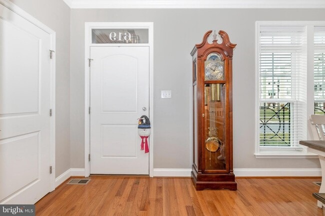 Photo - 619 Blandwood Rd