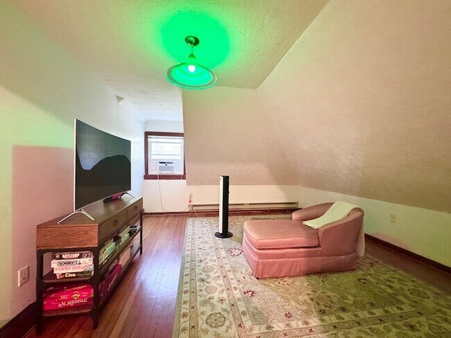 Photo - 22 Greenough St Unit 3