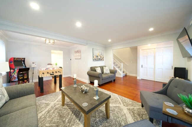 Photo - 804 W State St Unit ID1285025P