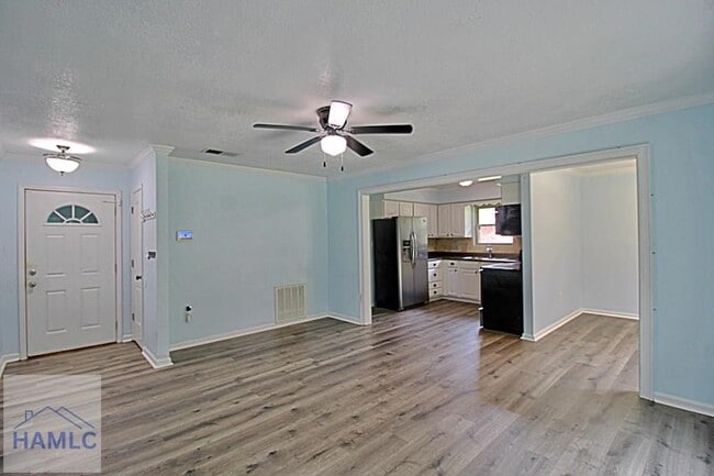 Photo - 1062 Kelly Dr