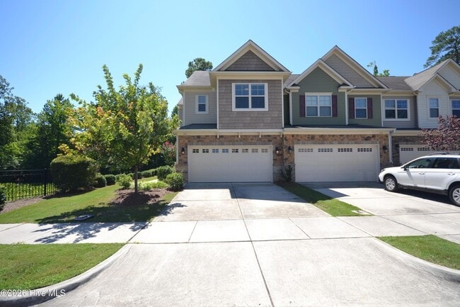 Photo - 311 Scotlow Way