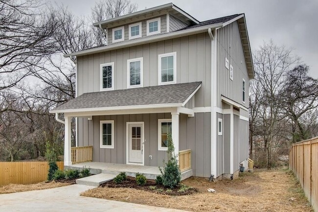 Photo - 942 Strouse Ave