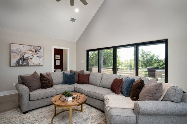 Building Photo - 100 Moss St Unit ID1071606P