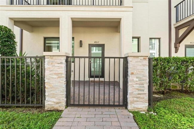 Photo - 4612 NW 83rd Pkwy