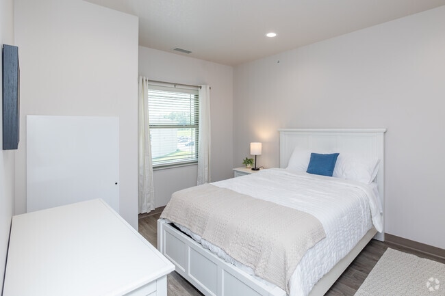 2BD, 2BA - 985SF - Bedroom - Terrace Place Apartments