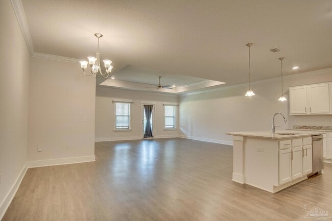 Photo - 713 Brambling Ct