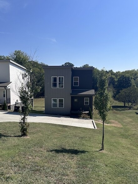 Photo - 1008 Fontaine Dr