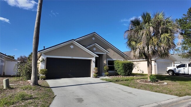 Photo - 723 Lady Diana Dr