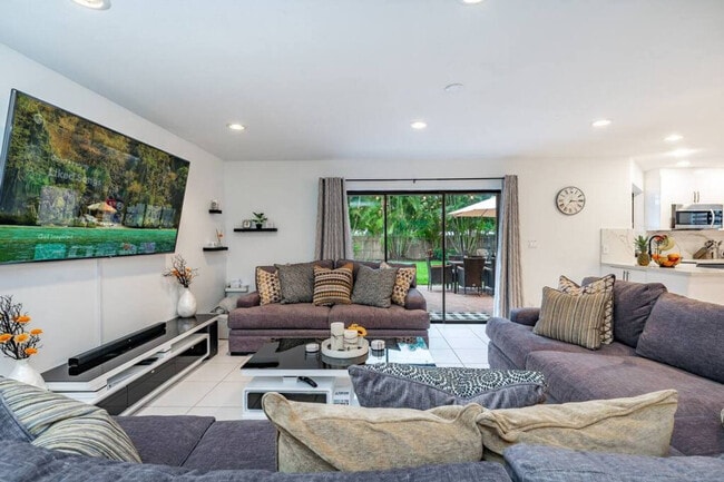 Photo - 830 SW 14th Ct Unit SI FL1-ID1475653P