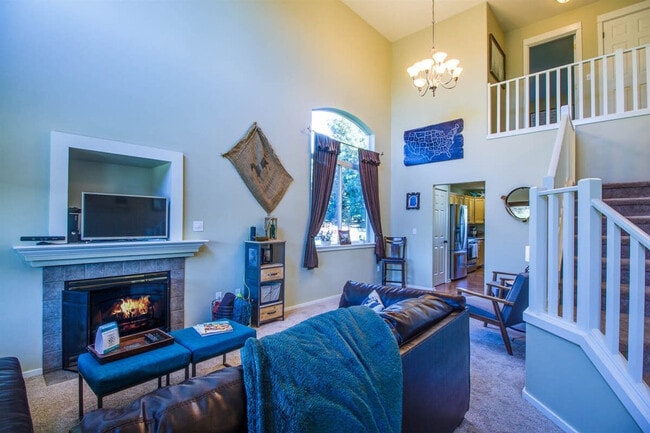 Building Photo - 63055 Yampa Way Unit ID1330997P