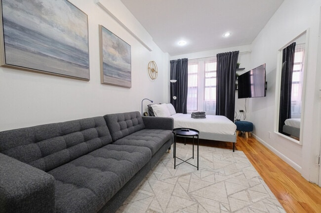 Photo - 310 E 103rd St Unit SI ID1032007P