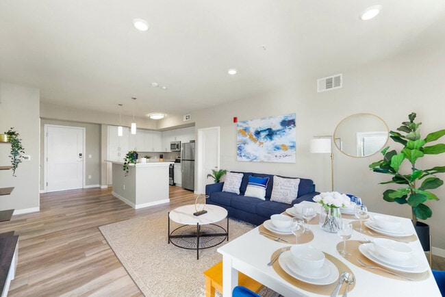 Photo - 375 Harbour Cove Dr Unit SI FL5-ID1228245P