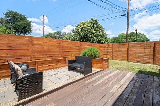 Photo - 6410 Chimney Creek Cir Unit B