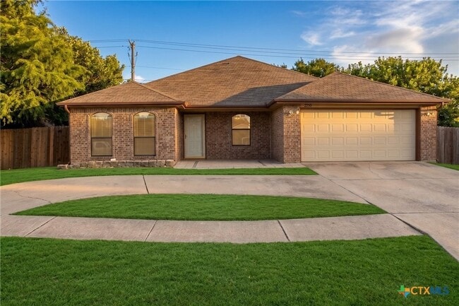 Building Photo - 5510 Shawn Dr